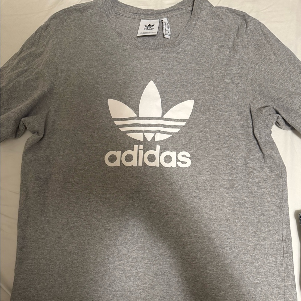 Adidas Originals Men’s Size Medium T-Shirt